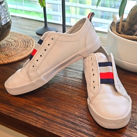 Tommy Hilfiger White Laceless Sneakers with Rubber Sole - Picture 1 of 7